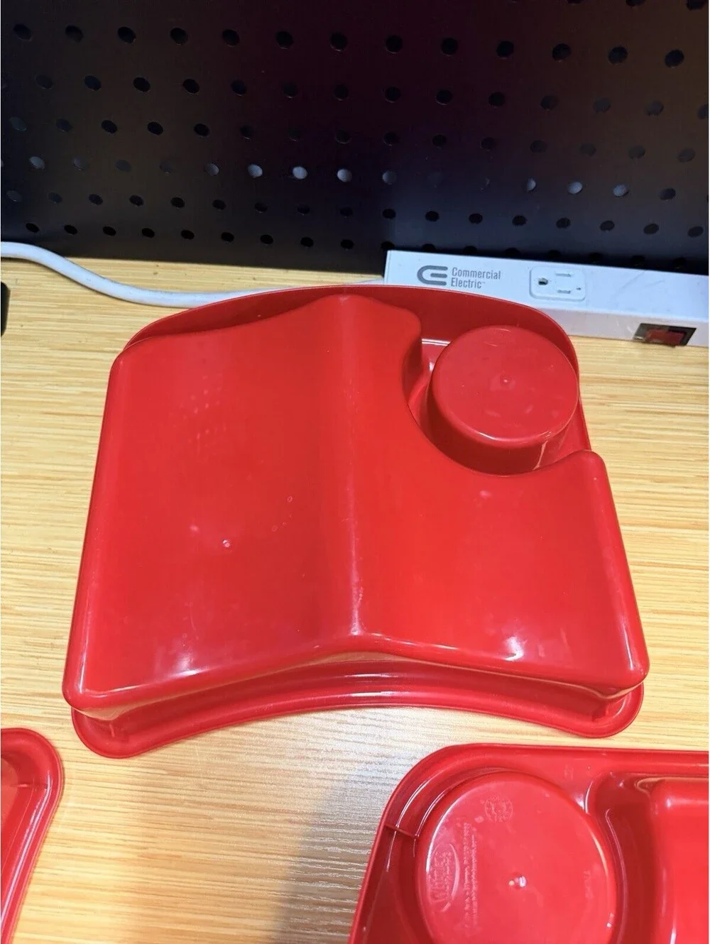3 Buc-ee's Kids Red Snack Trays With Built In Cup Holders *